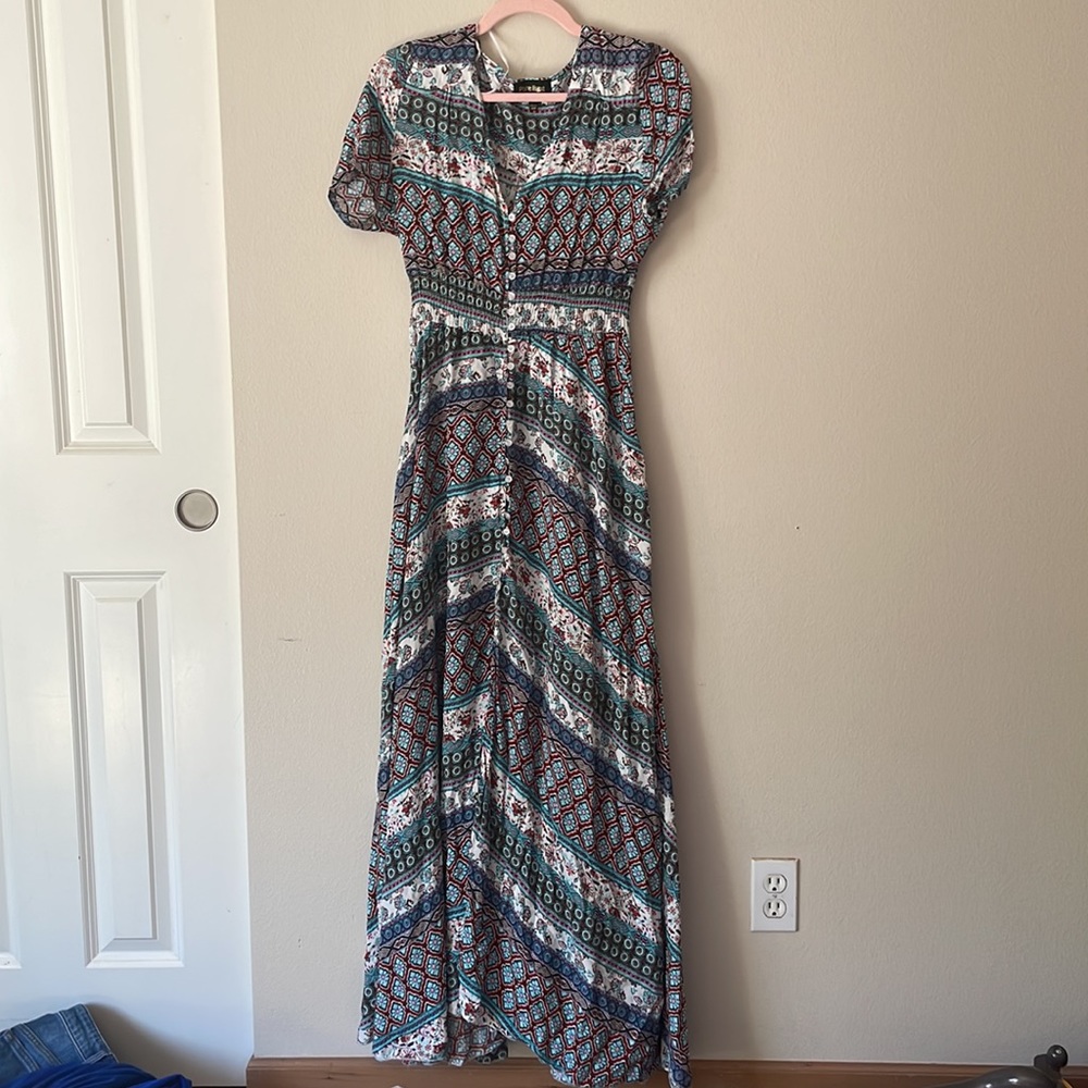 Patterned buttoned up dress - Picture 2 of 8